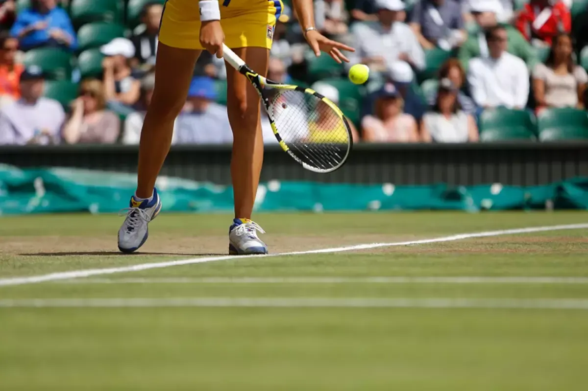 Avoiding and minimising the risk of common tennis injuries